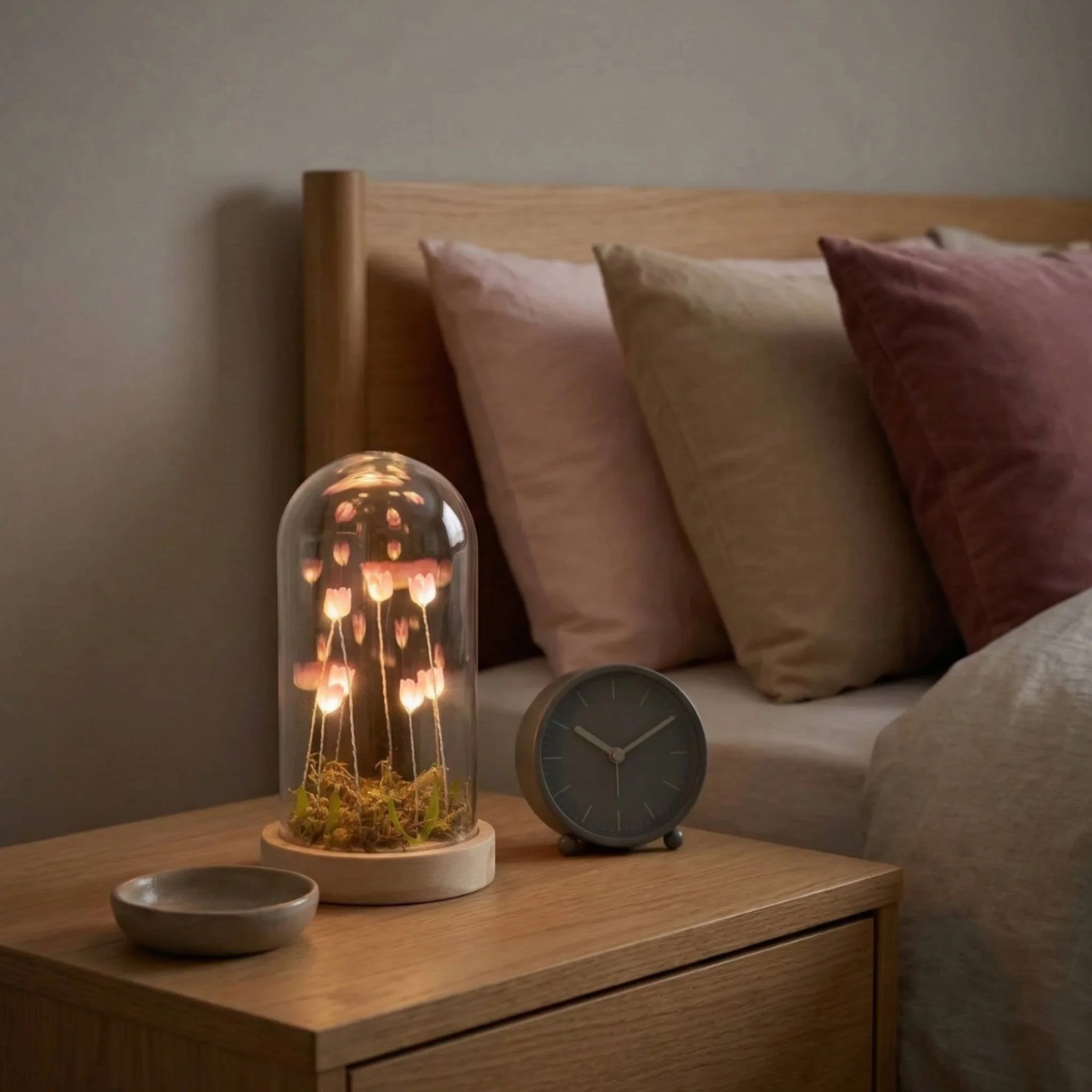 Floral Battery Lamp - Image 3