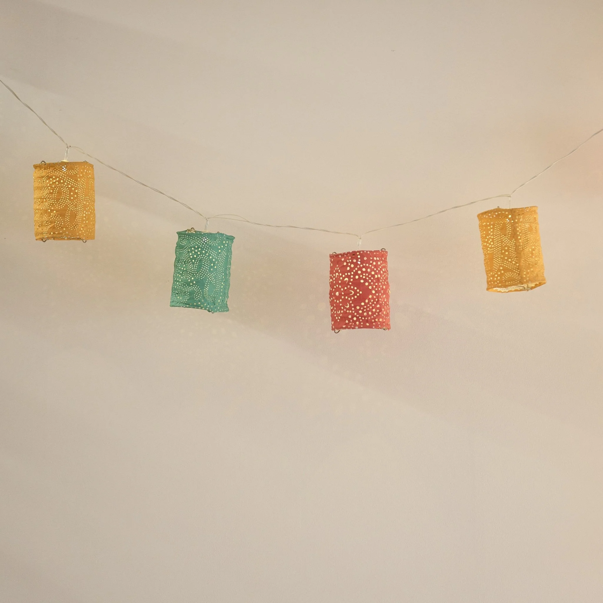 Lantern Chain - Image 3