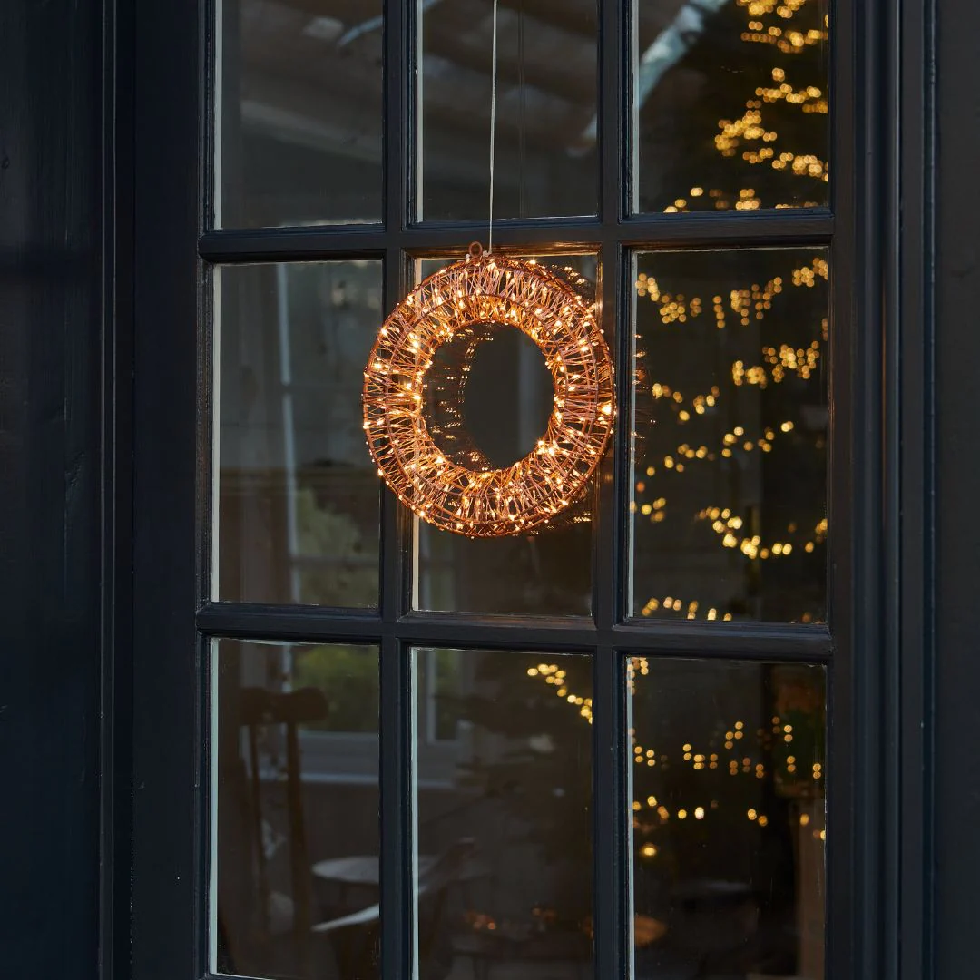 Light Up Twinkling Christmas Wreath - Image 3