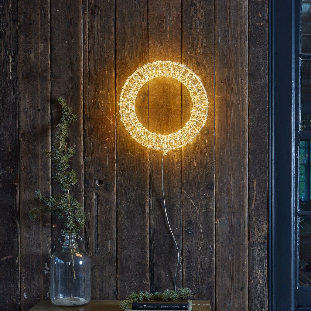 Light Up Twinkling Christmas Wreath - Image 4
