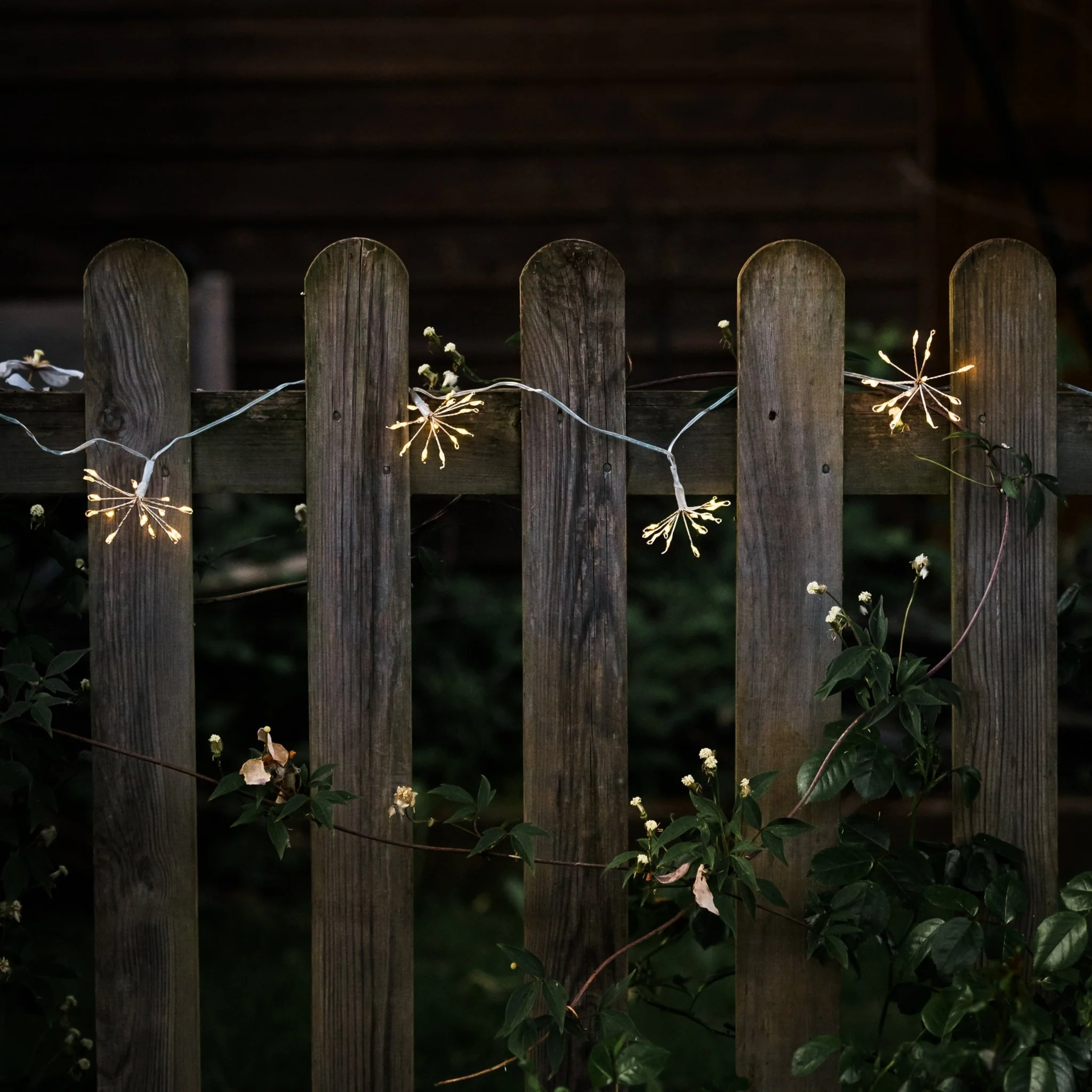 Starburst Silver Outdoor Fairy Lights - Image 3